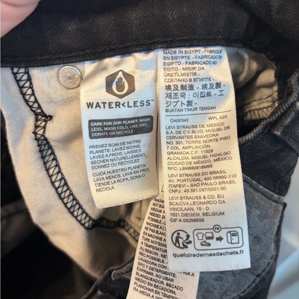 Men's Black Jeans - Picture 3 of 4